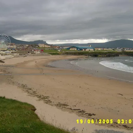 Sleeps 7 @ Beach Bundoran