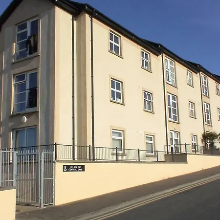 Apartment Sleeps 7 @ Beach Bundoran