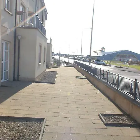 Sleeps 7 @ Beach * Bundoran