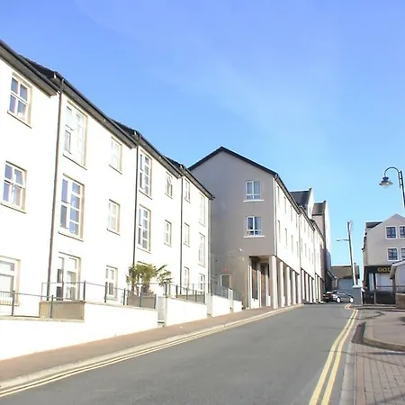 Sleeps 7 @ Beach Bundoran