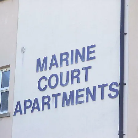 Sleeps 7 @ Beach Apartment